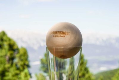 zirbenkugel berg panorama